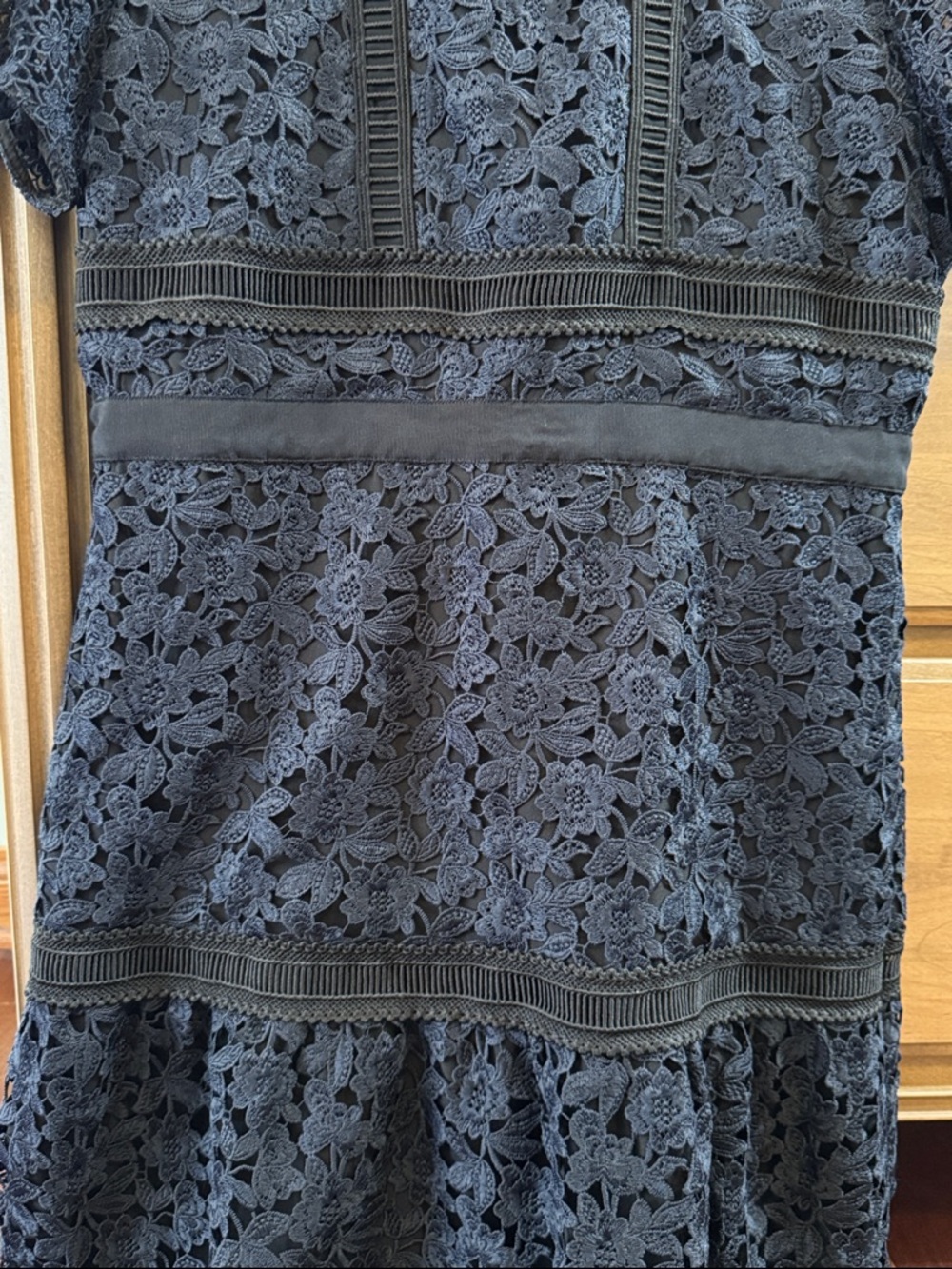 Ann Taylor Blogger Favorite Lace Overlay Eyelet Navy Black Dress 10 Fit & Flare - Picture 5 of 6
